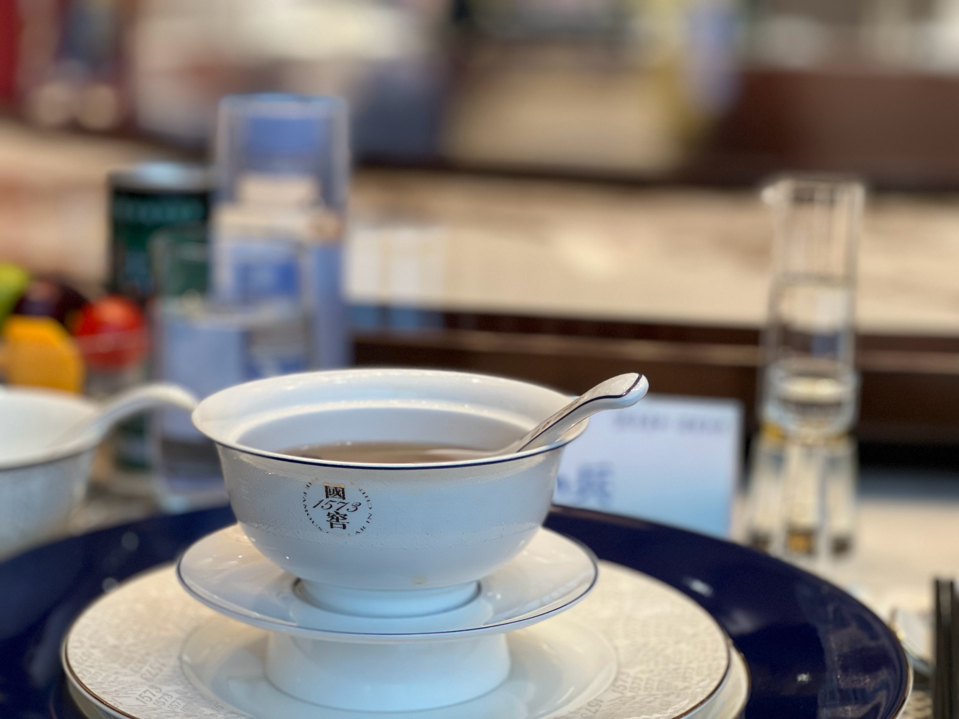 今日教师节。世人常说师在讲台，其实不然，能者便可为师。但凡他人身上有长处，皆值得