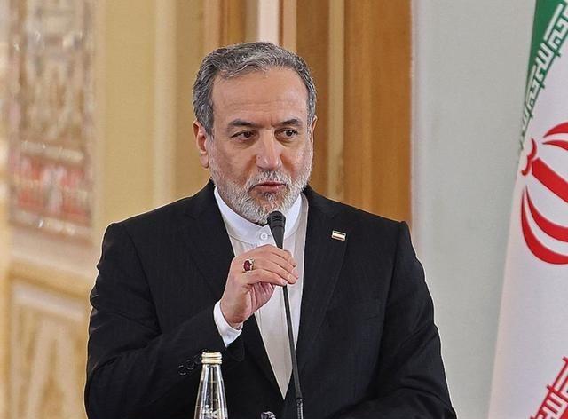 中东大战打醒美方：特朗普居然忘了，中国有一项能力已位居世界第一。

中东战场上硝