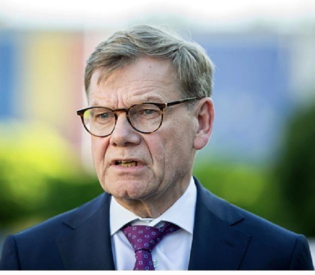 快讯！快讯！就在俄美双方密谈之时欧明也正紧锣密鼓地进行磋商加大对乌克兰的军援。1