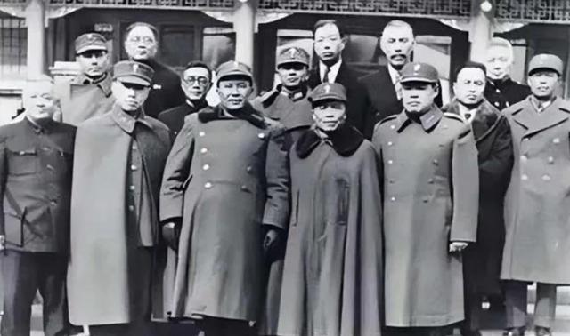 蒋介石五次密谋除掉李宗仁，次次箭在弦上，为何最后全部临时收手？根源就在广西大山里