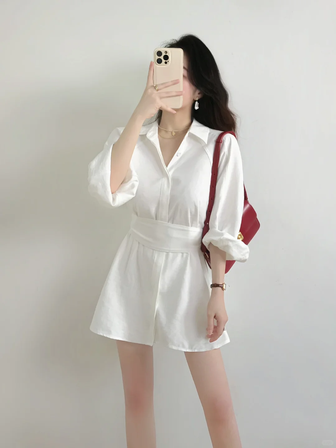 氛围感白衬衫真的绝！爱这种干净慵懒的look