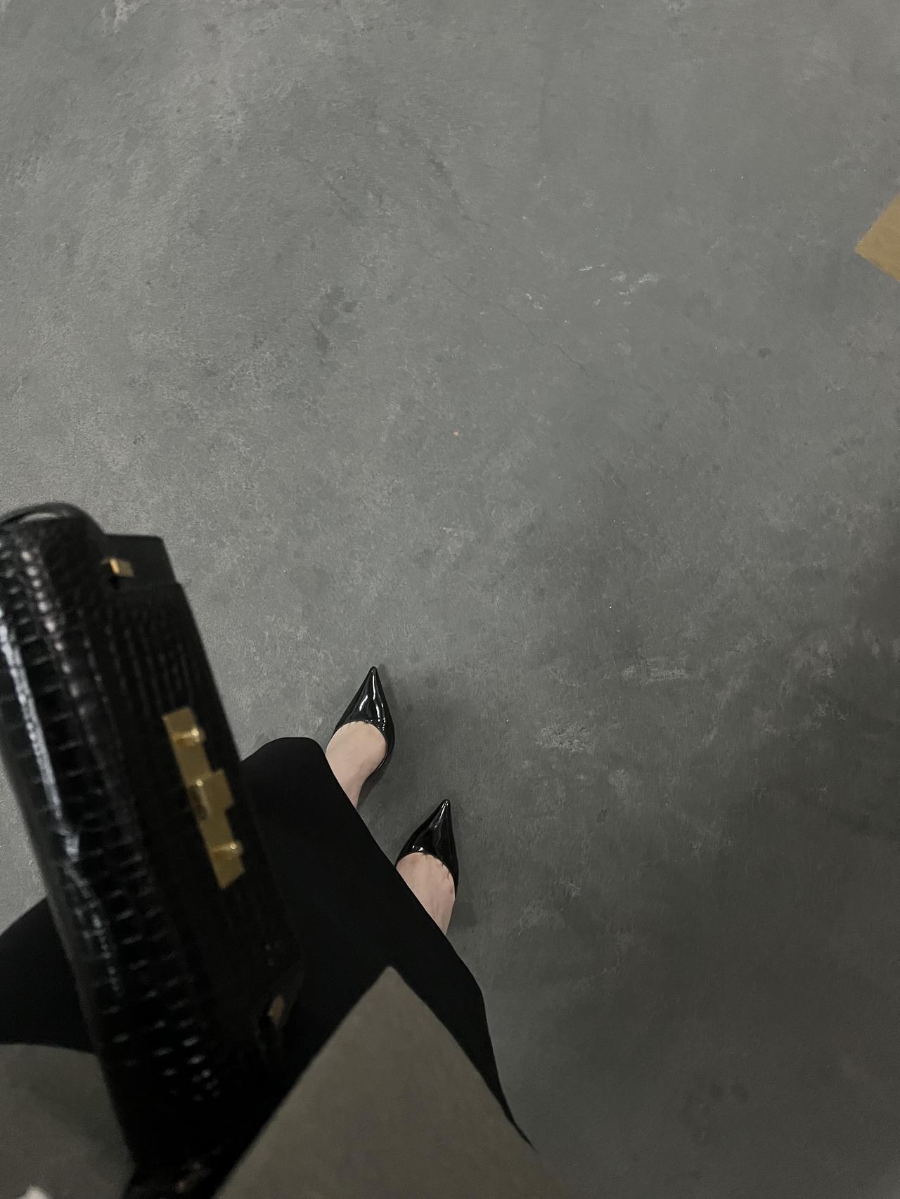 穿上美美的高跟鞋👠去见甲方爸爸，可以祝我一切顺利吗[比心]什么样的女性最有魅力