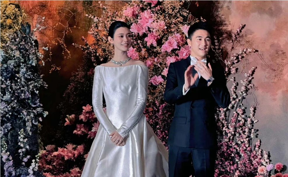 何猷君奚梦瑶婚礼答谢宴，奚梦瑶发言多次哽咽，称何猷君像一束最