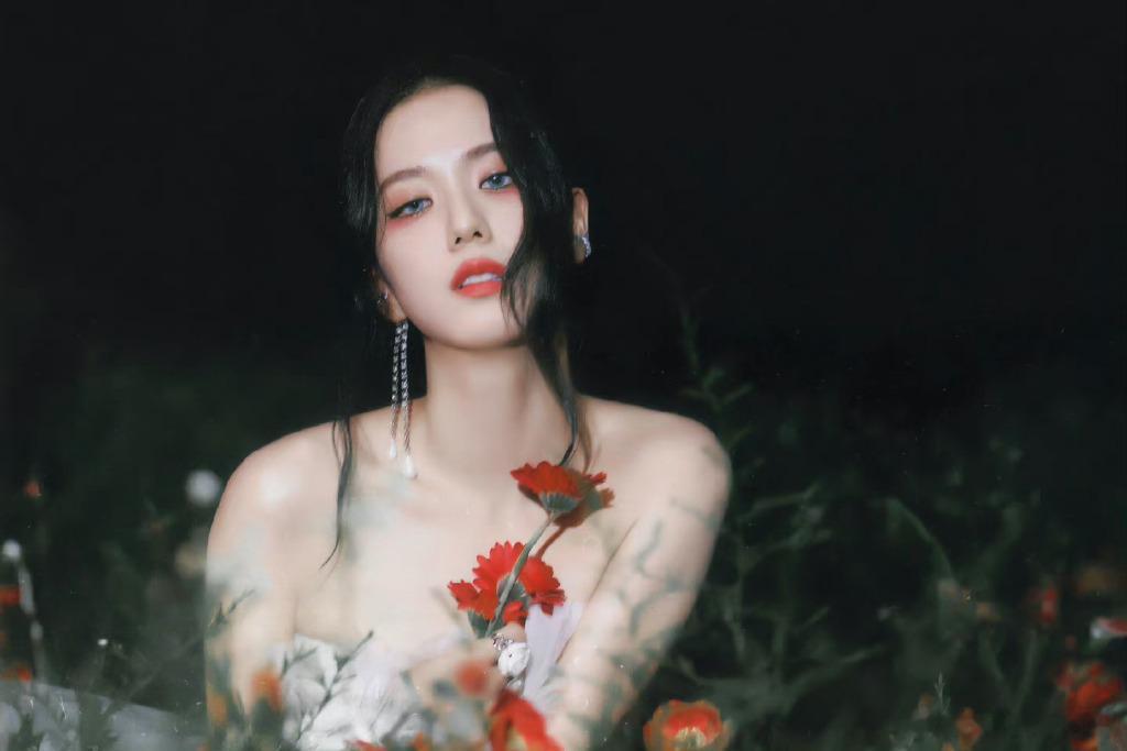 在现实世界里，有多少开始甜蜜的爱人最后都败给了时间，可是不是因为不爱了，而是前进