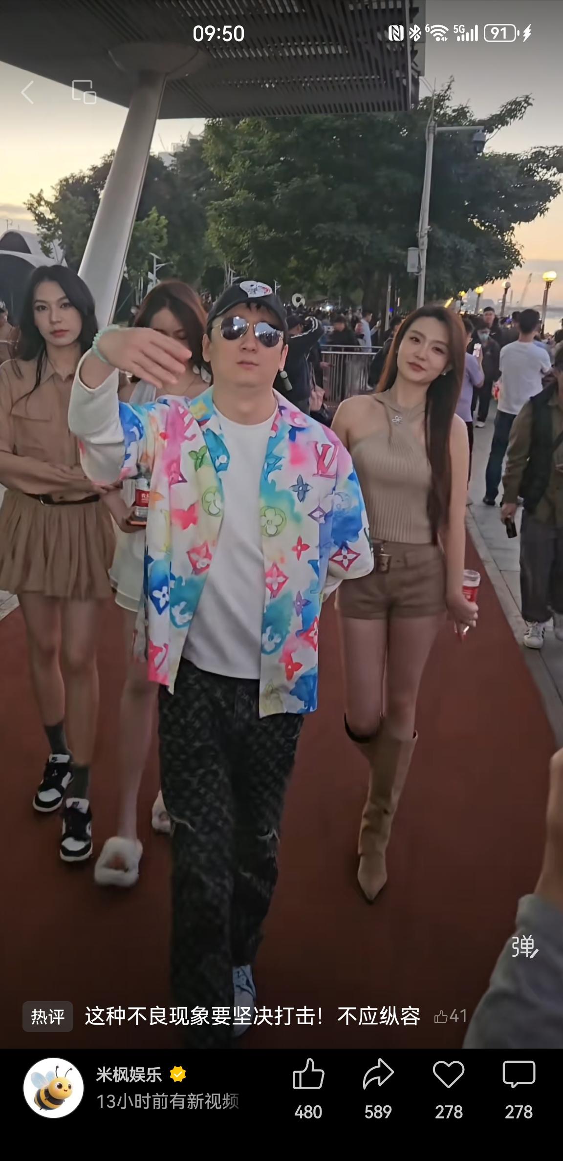 感觉王思聪天天在演道，王健林当年多正面的男子汉，咋养了这么个纨绔子弟？难道这种形