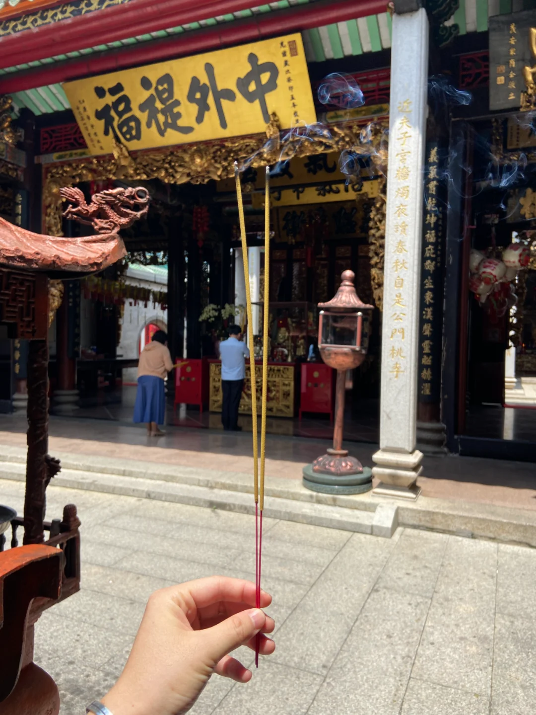 在胡志明 被霸气关帝庙和温暖牛腩面硬控