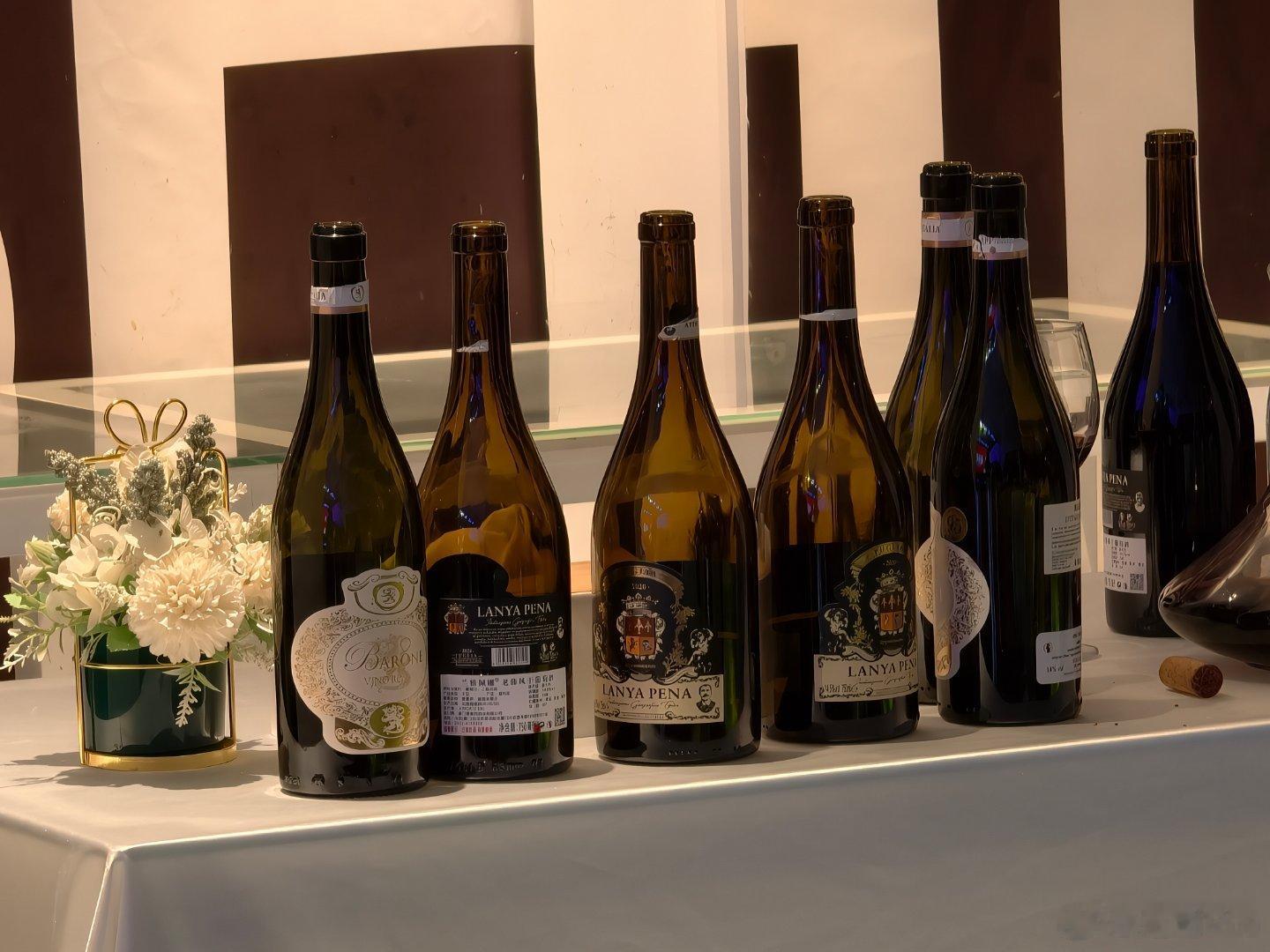 公司年会开始咯～ 今年的年会真的很早！ 深圳