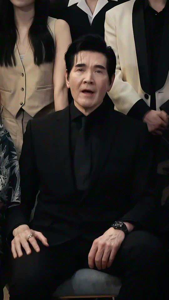 #去年夏天看封神今年夏天看异人#这真的是火出圈的一部作品，相信乌尔善导演的才华绝