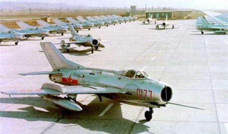 1979年，埃及嫌弃中国歼6落后，想要中国无偿援助，僵持不下之际，中方代表团团长