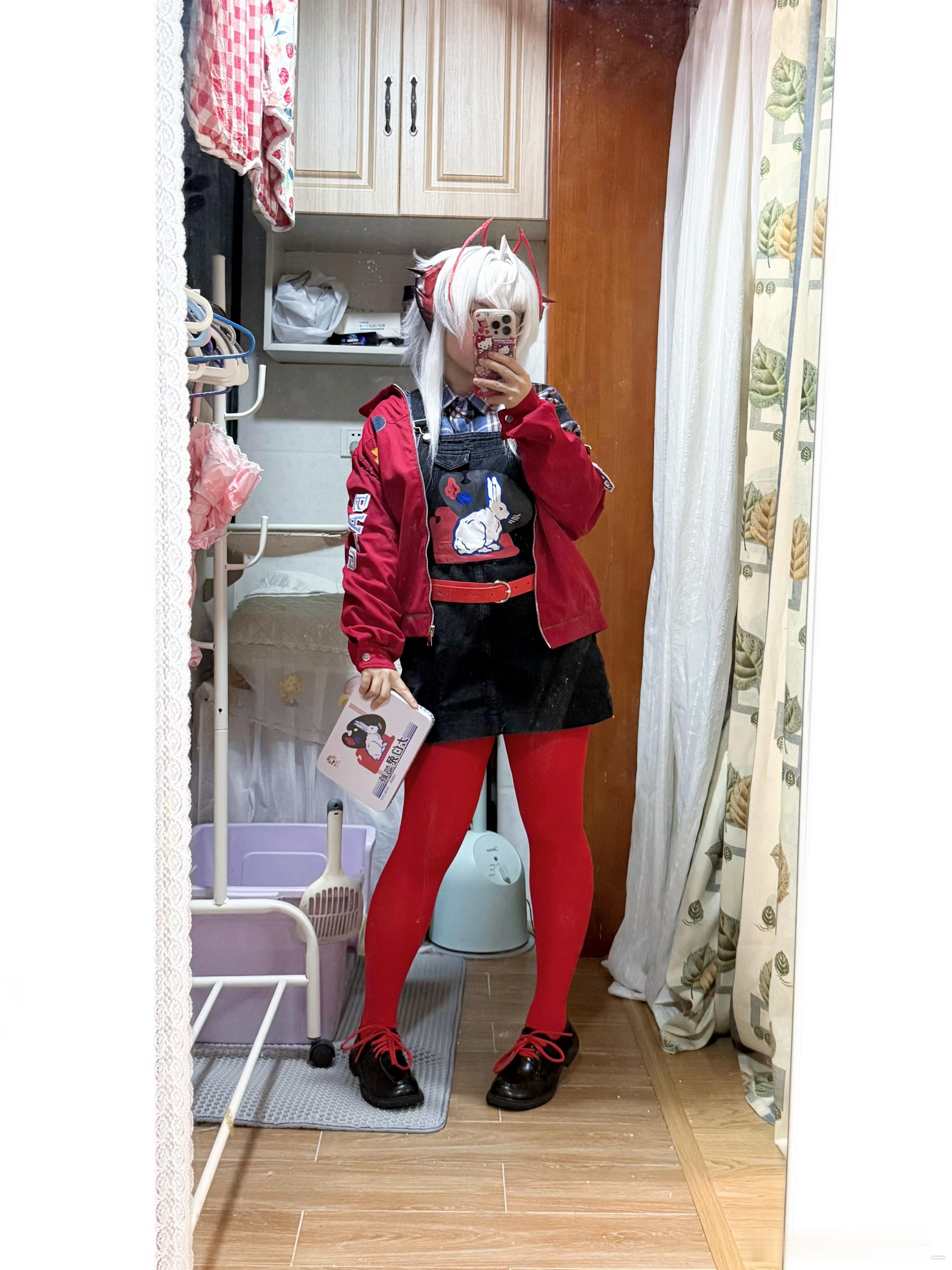 超大杯lily时候）19号端午想轻松一点去cq逛展 发现大白兔这套居然买不到就自