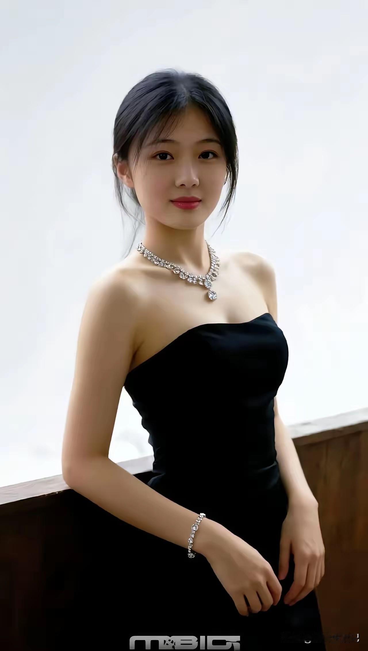 我想看看，有多少个男人喜欢她这样的？