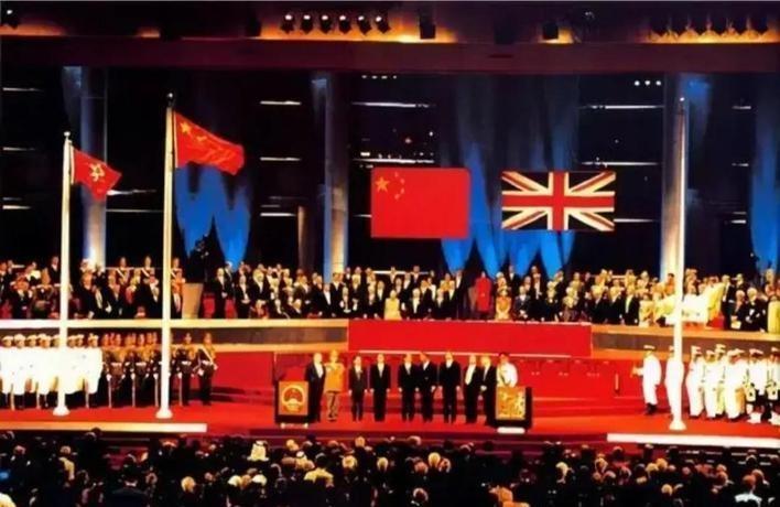 揭秘香港日占时期，日本除了残忍大屠杀外，还犯下了哪些令人愤慨的罪行？
1945年