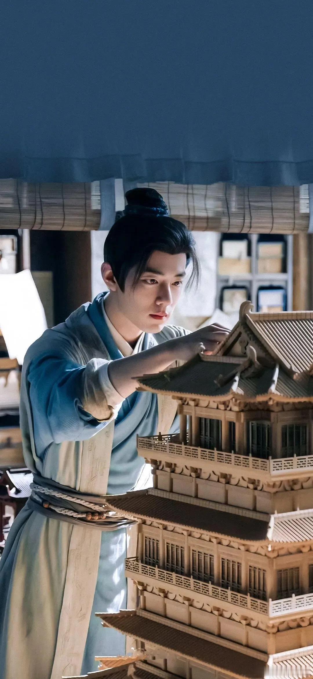 提笔写下这些文字时，满心都是难以言喻的欢喜与温柔。还记得初次在屏幕上看到你，那一