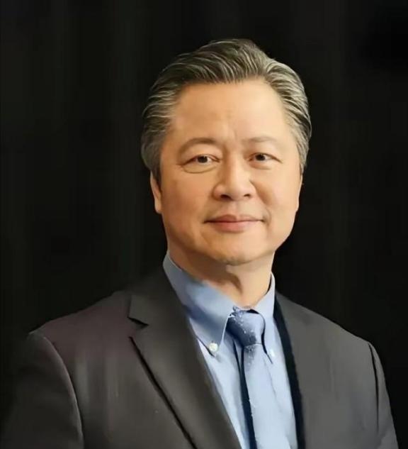 美国要动手了？这是来自台湾国际形势专家赖岳谦的警告，在他看来最早今年，中国就有可