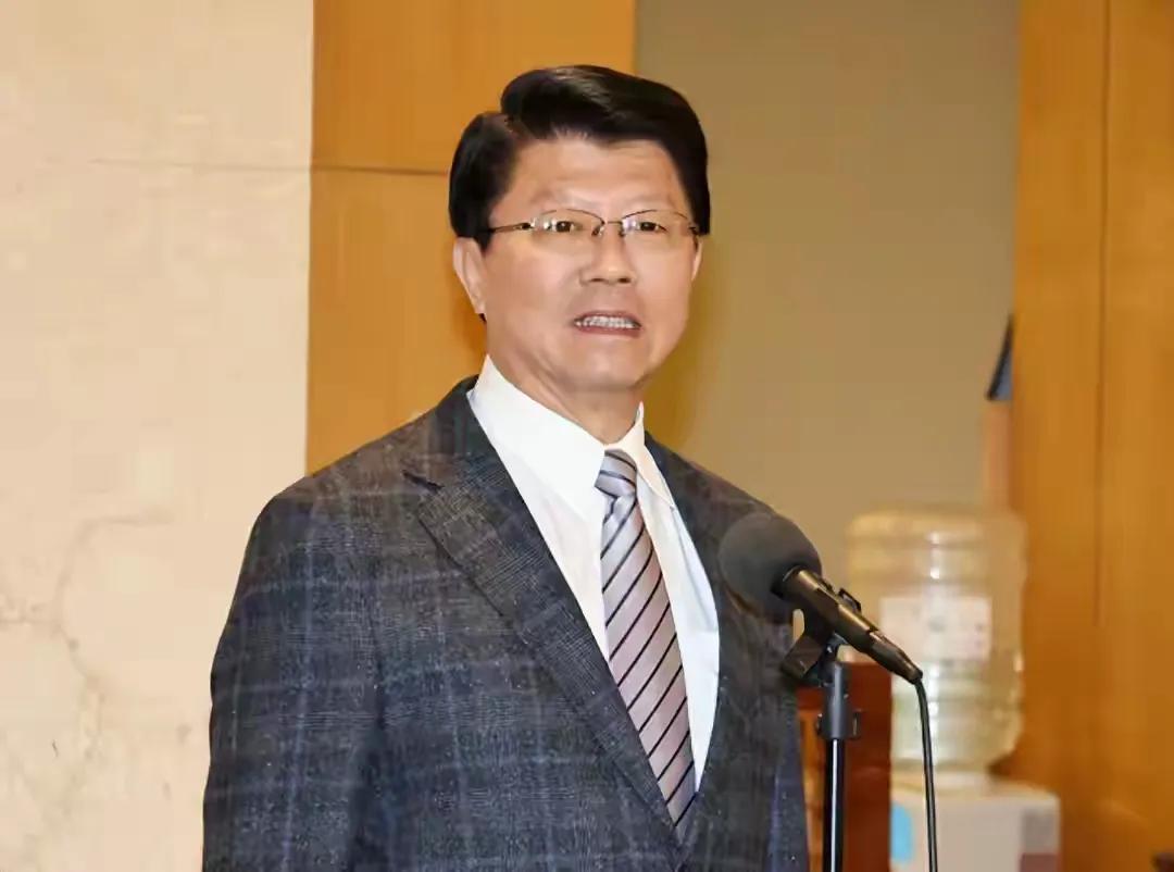27.3：23.1%，超7万人选择结果出炉，蓝营在台南角逐情势有变。随着县市角逐