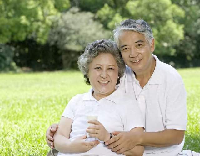 不再只求活下去！新时代居家养老藏着哪些新刚需
