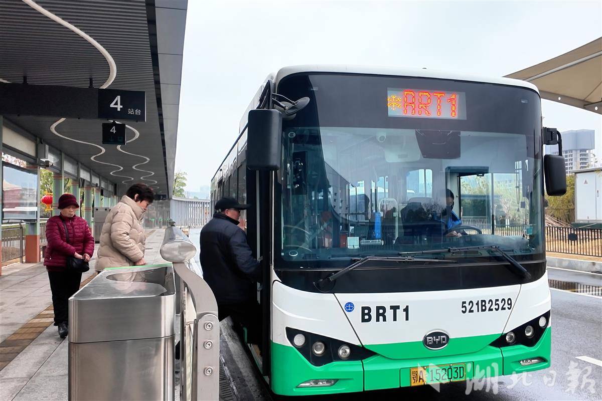 武汉公交全面启动2026春运保障 四措并举护航40天平安归途