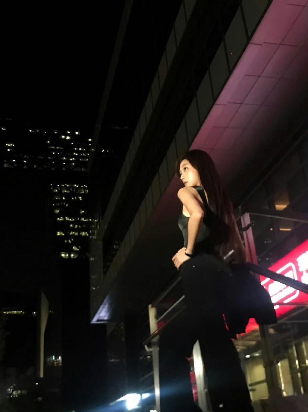 北京最有腔调的男人女人都在翎美 井柏然孙千最有腔调的男人女人井柏然孙千置身北京C