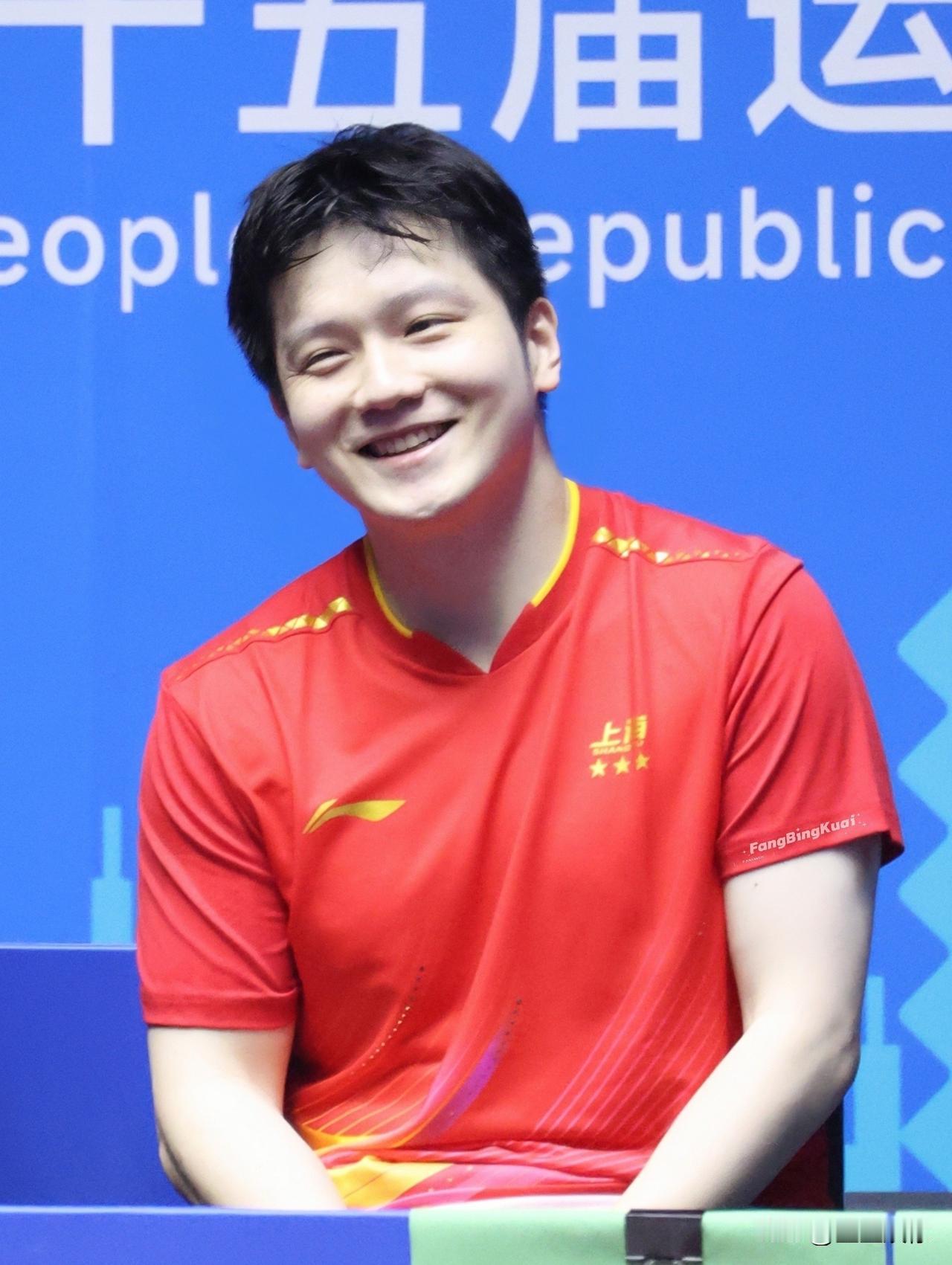 樊振东去打德甲真是被逼到绝境后最正确的选择，小胖真的全方位把自己养的很好，无论是