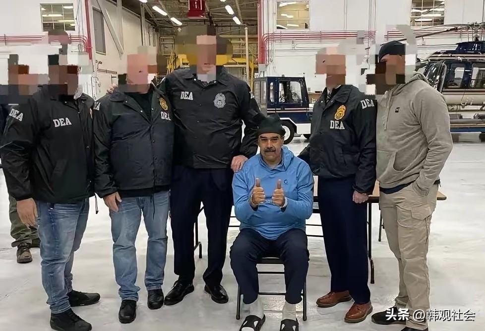 委内瑞拉总统尼古拉斯·马杜罗被关押在美国布鲁克林审前拘留中心一个约3米×2米的小