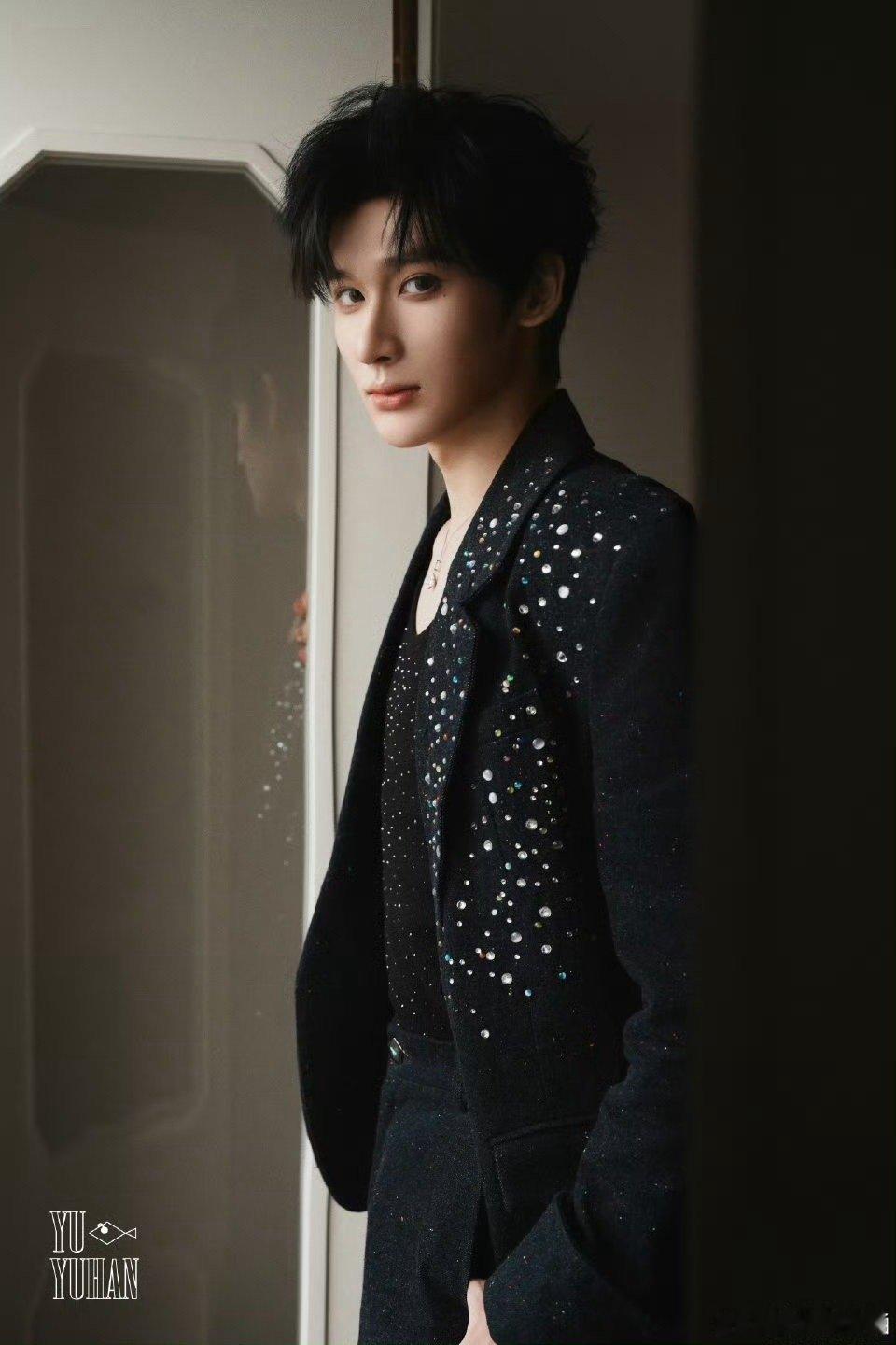 余宇涵走的每步都算数 余宇涵用努力诠释初心！每一次排练的全力以赴、每一个细节的精