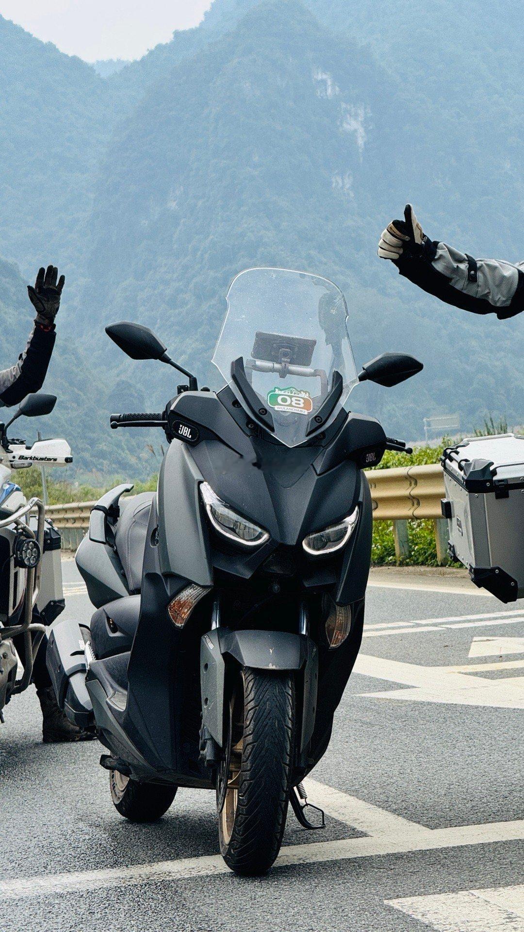 1月份骑XMAX去广西溜了一圈儿，前几天有人留言说这台车贵，说什么割韭菜，说我是