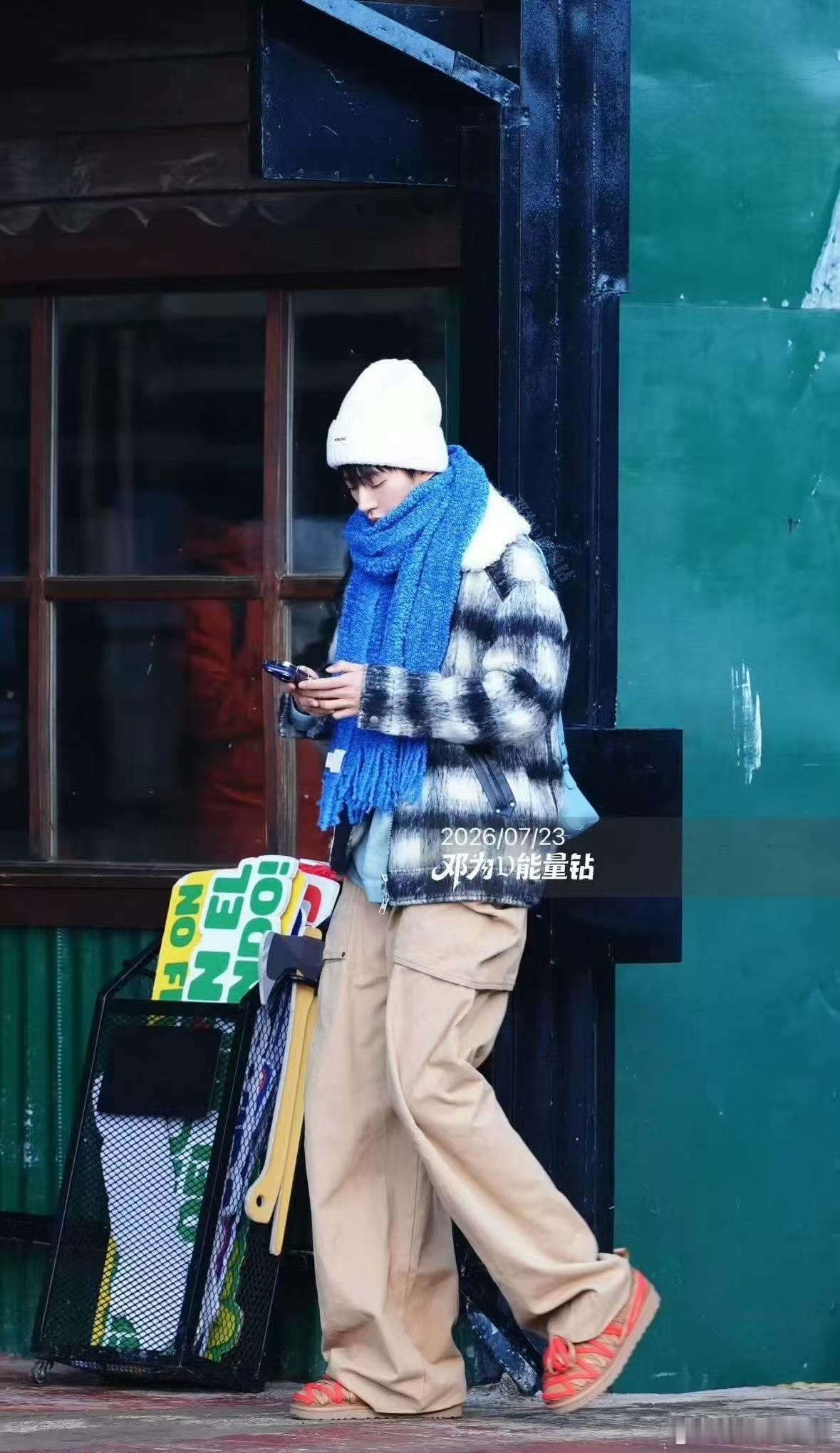 邓为omg你真的吓到我了花儿与少年 还沉浸在古装美男的氛围感里，花少就带来全新模