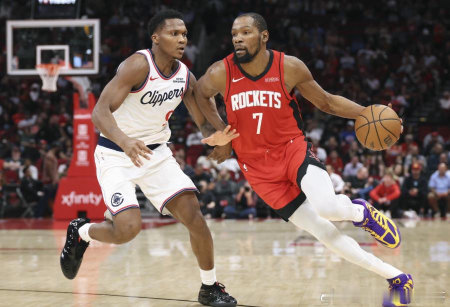 NBA常规赛，快船105-102力克火箭。伦纳德接受了采访。谈及球队新援马瑟林，