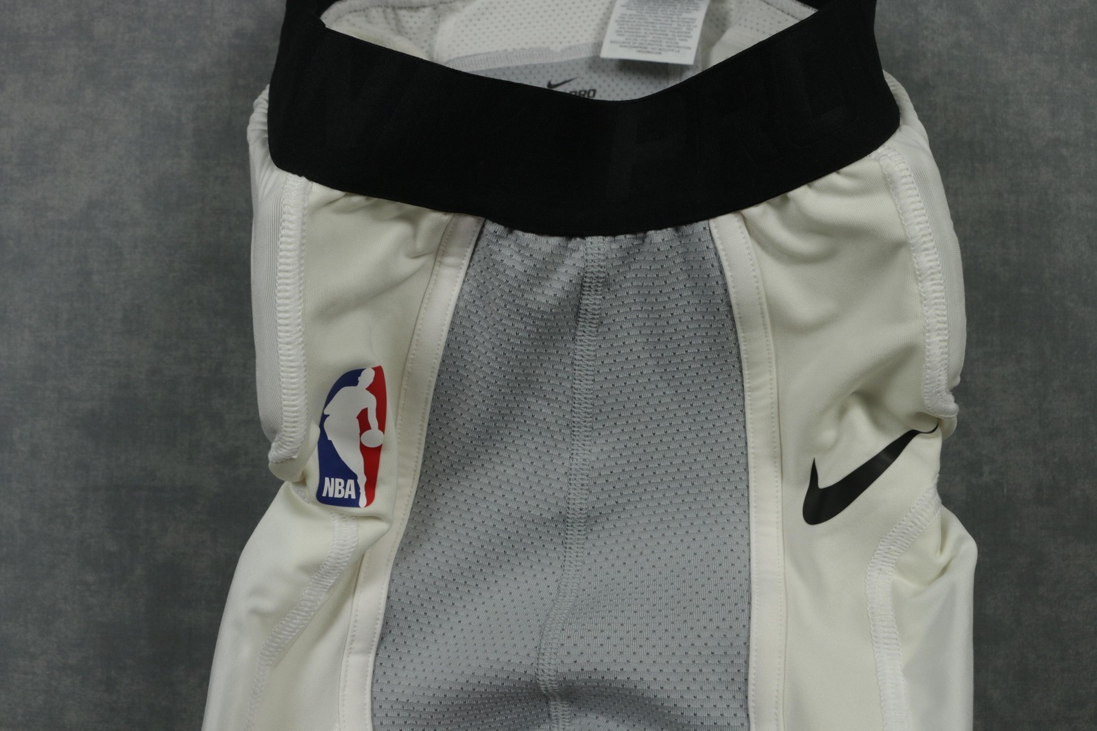 有趣的东西 Russell Westbrook 威少穿的运动防护裤 也是专门制造