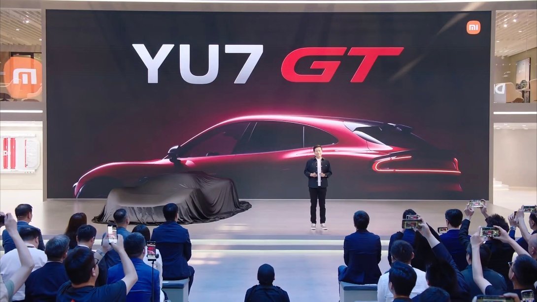 终于知道雷总为什么要宣布YU7 GT下个月才发布会了，有可能是告诉大家，你们还有