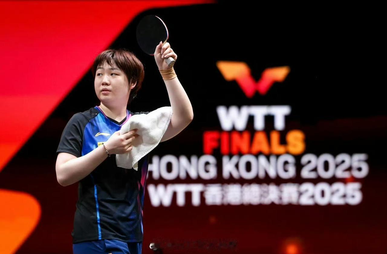 4-2完胜，小将蒯曼击败日本大藤沙月。2025年WTT香港总决赛继续进行，刚刚结