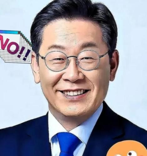 这回算是彻底传开了！不光在国内，连海外都听得清清楚楚。“中国大陆与台湾的内部事务