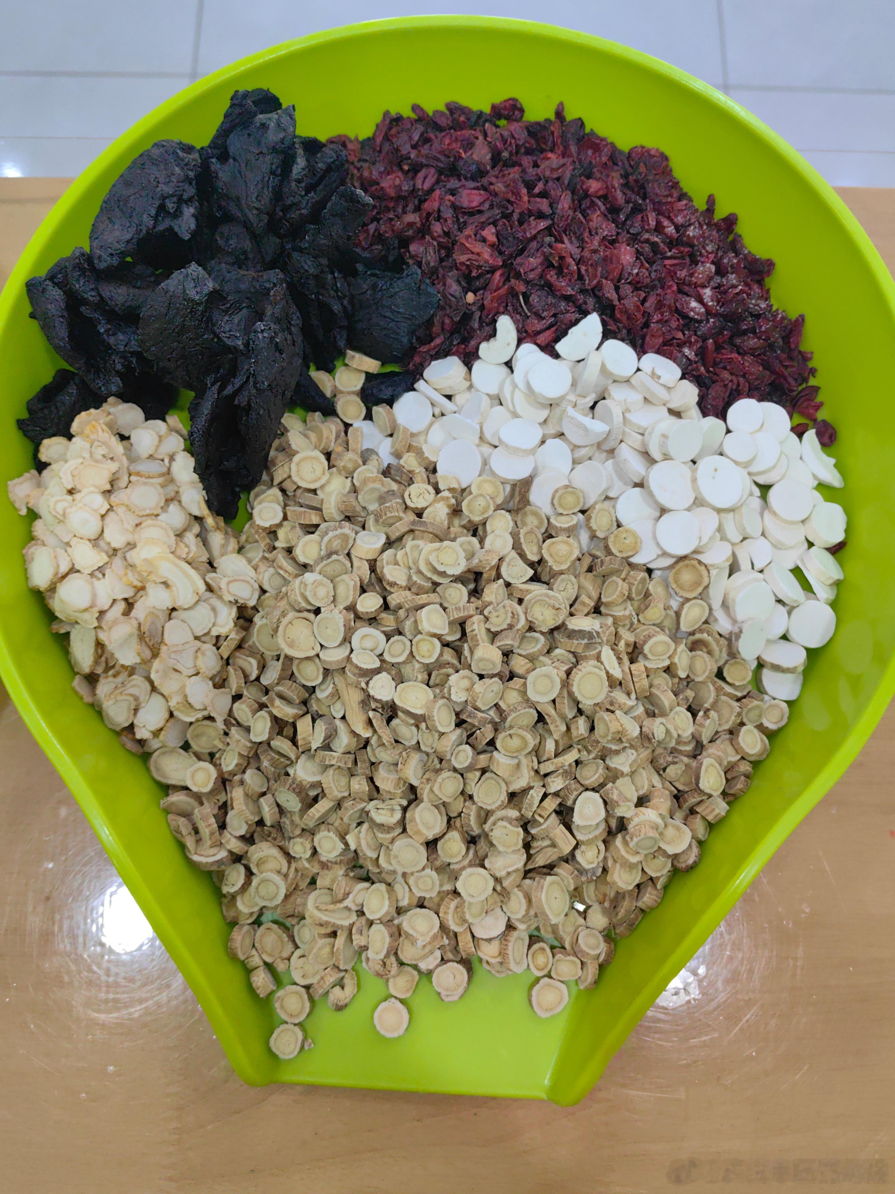 凡是自然的东西，都是缓慢的。比如太阳一点点升起，花儿一朵一朵开，稻谷春种秋收，都