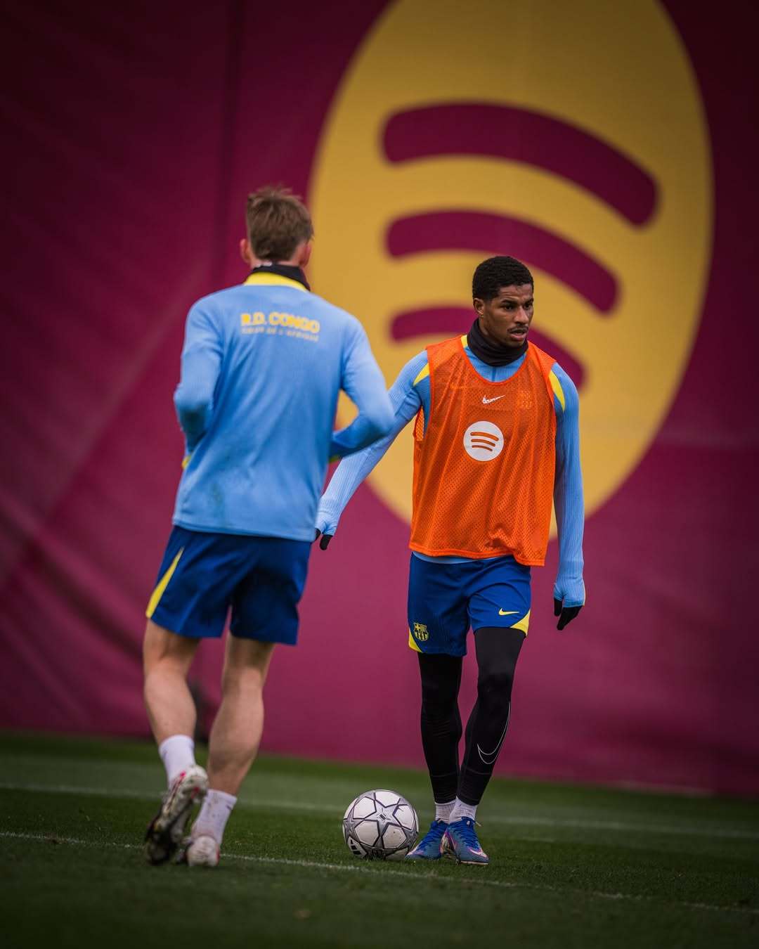 It's Champions League week. ⭐️布拉格斯拉维亚vs巴