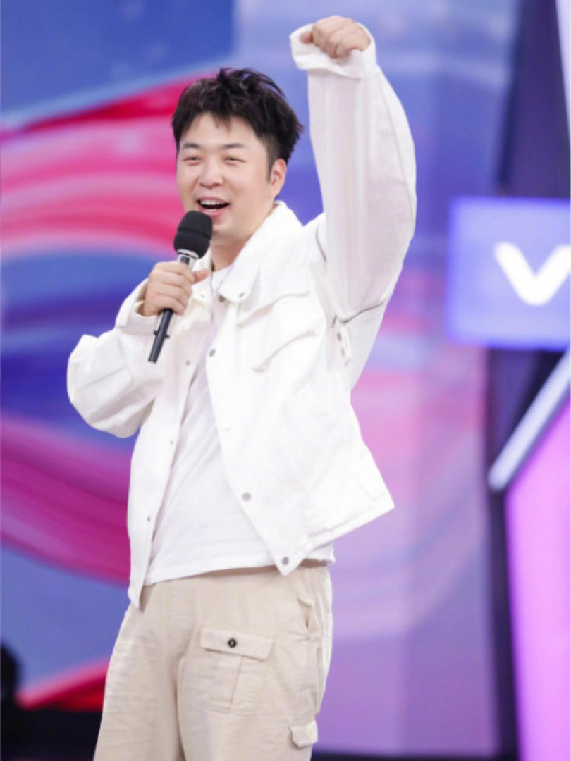 终于知道杜海涛是怎么瘦下来的被杜海涛的运动视频狠狠激励到，原来光鲜的瘦身成果背后