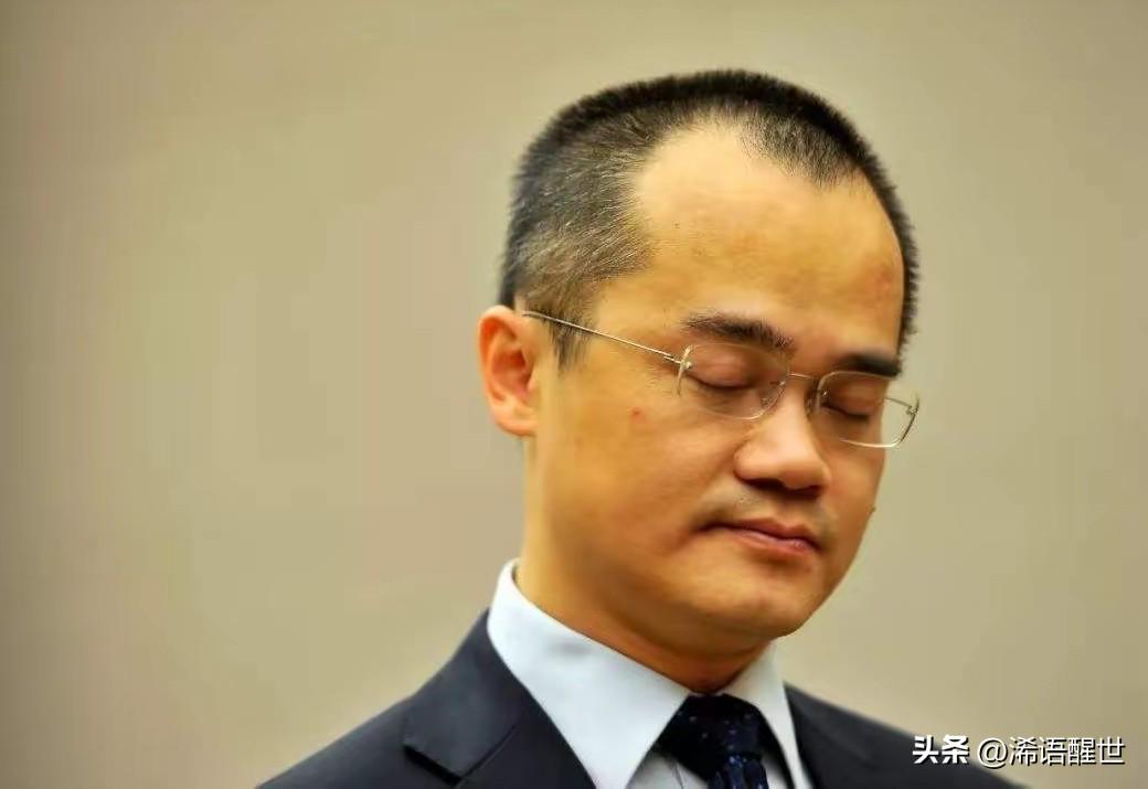 阿里不惜代价压制美团，宁愿自己吃亏也要阻击对手，核心就是怕美团持续做大。

如果