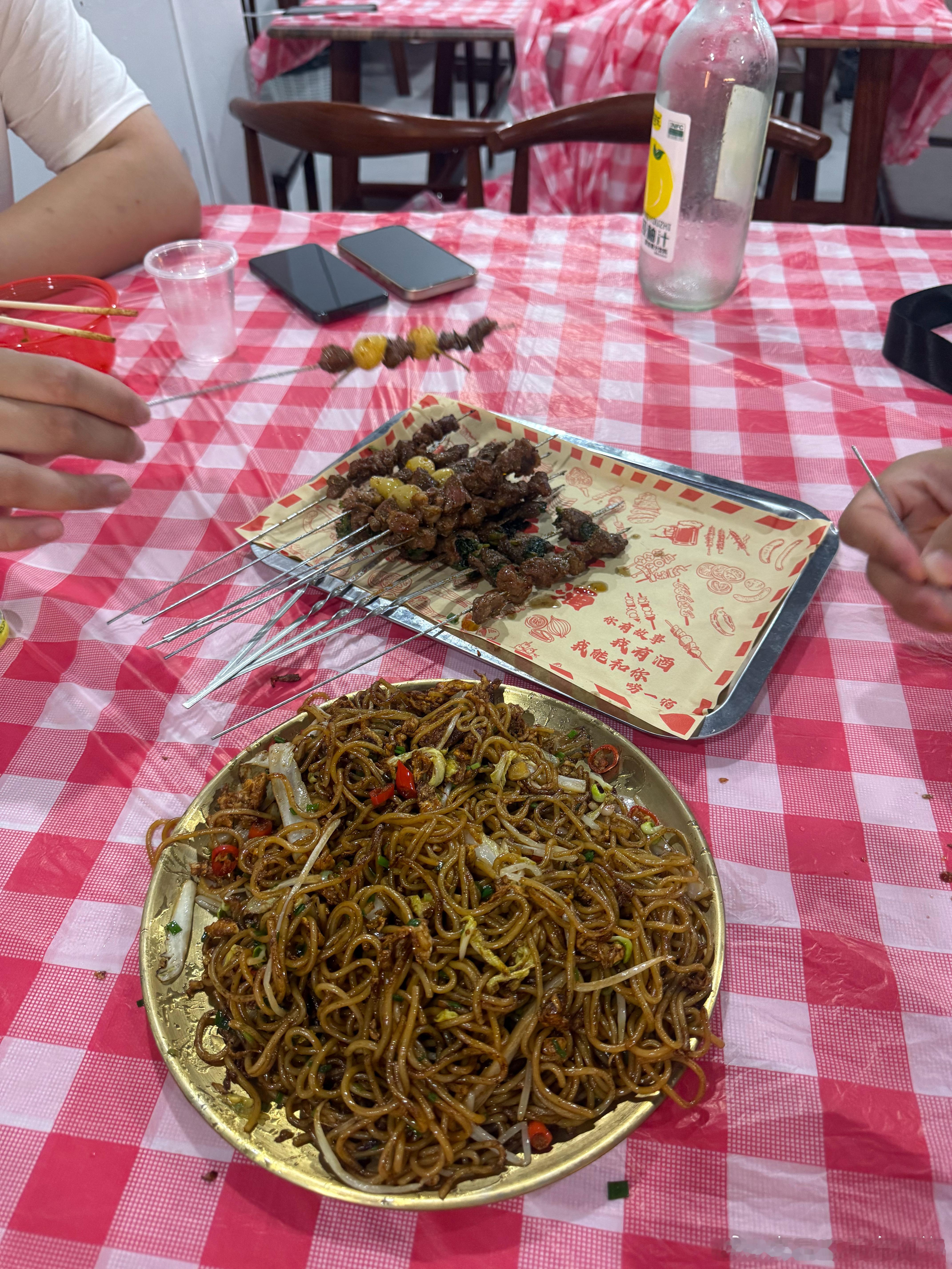 历经3个小时的徒步，13公里打卡完成