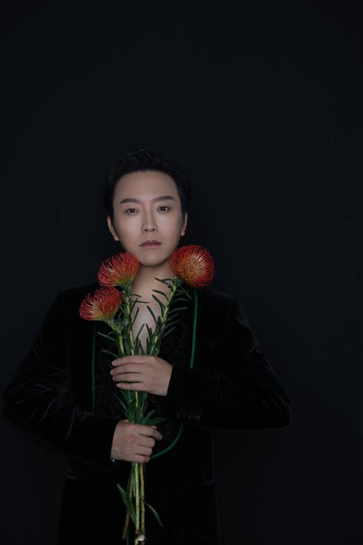 李玉刚常州演唱会首场售罄李玉刚刚好遇见你巡回演唱会 首场售罄只是开始，后续19座