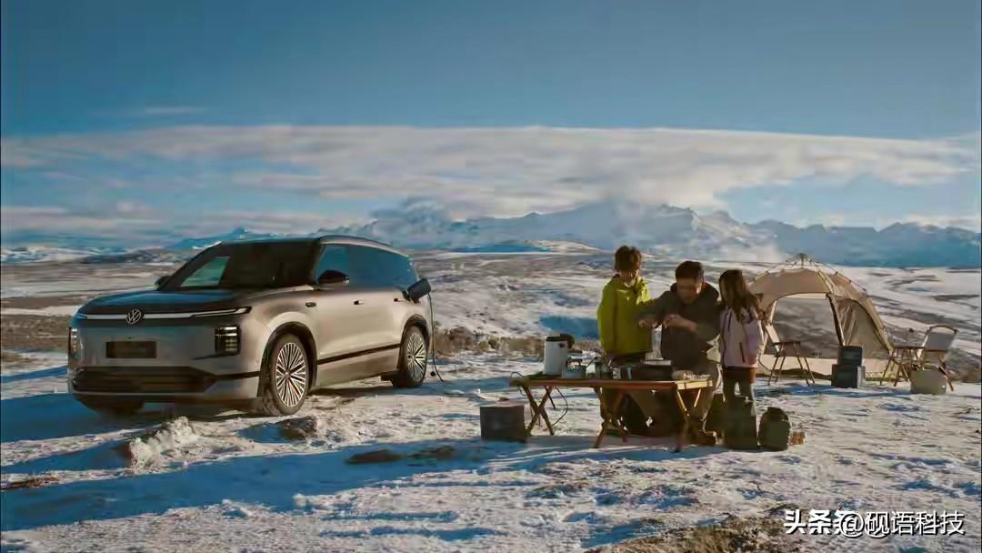 大众这回真拼了！这台ID.ERA 9X，32.98万起售，我第一反应是：这还是那