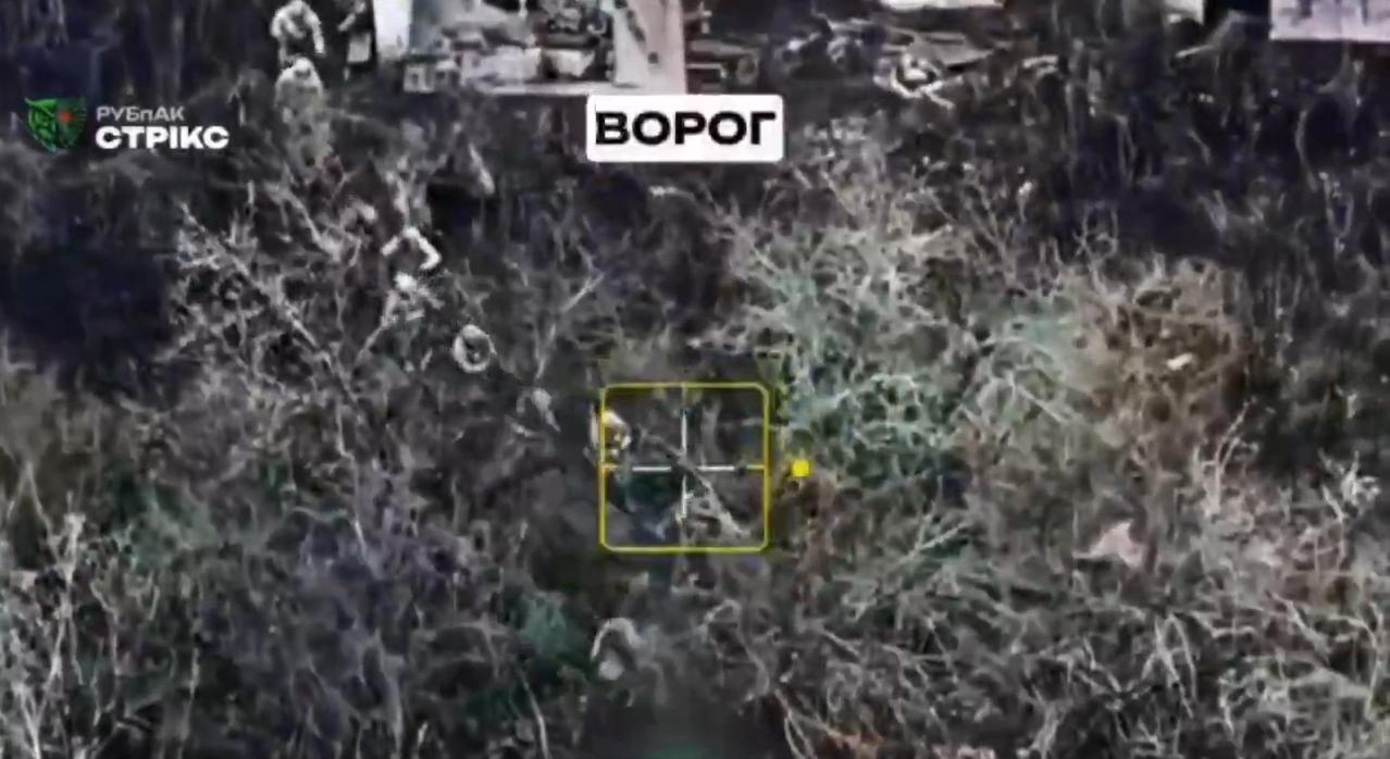 一支由十余人组成的俄罗斯小队试图潜入佐洛奇夫轴线（哈尔科夫州边界）的索特尼茨基·