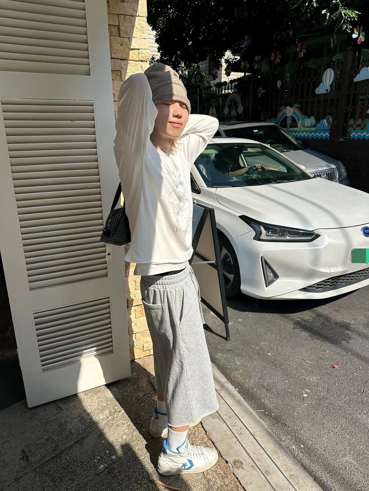 送束花给你。outfitoftoday 日杂穿搭 ins
