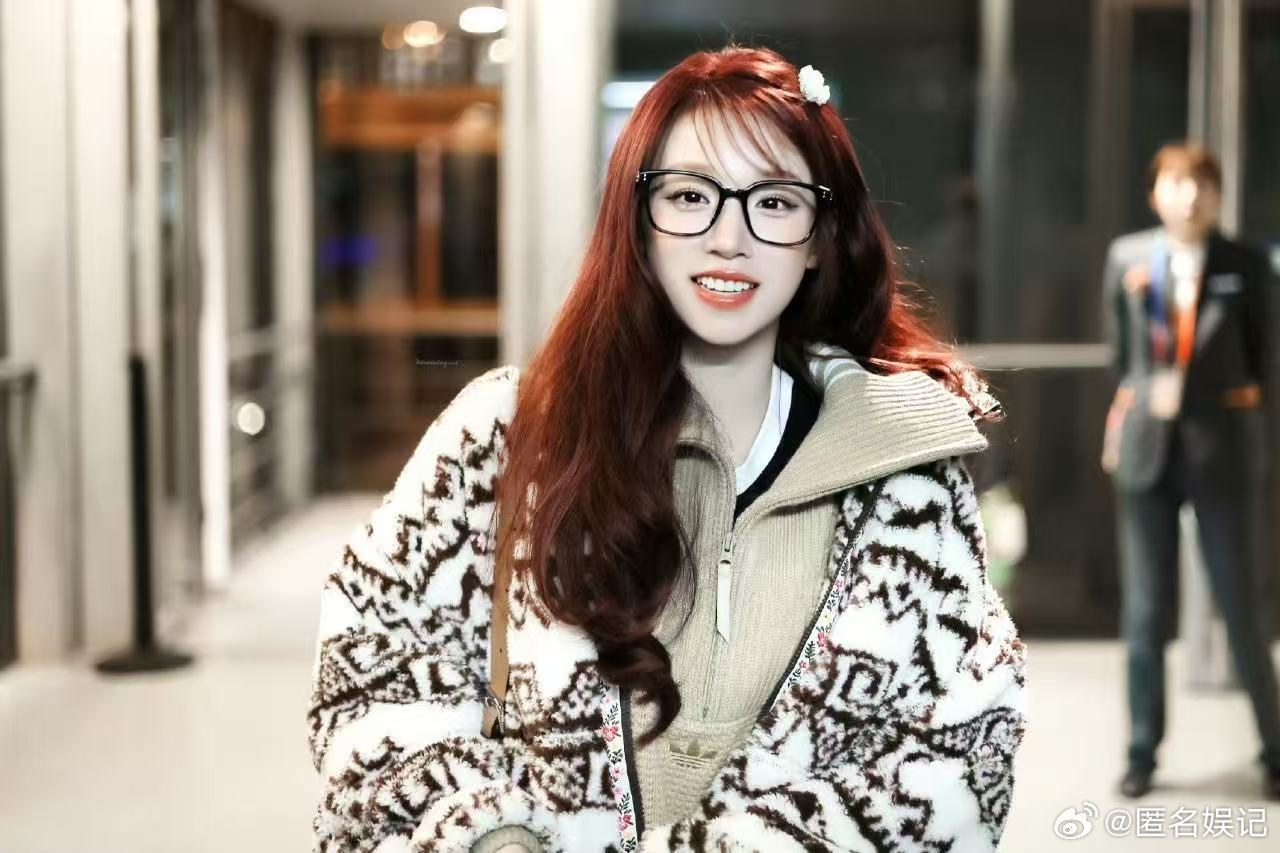 宋雨琦 替我上班吧宋雨琦和粉丝的对话太可爱，辛苦啦记得多摸鱼少加班 