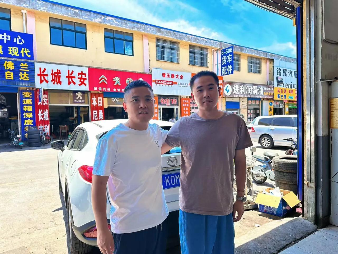 给烟台小兄弟淘的16款17年品味CX4，交车[玫瑰]
用心淘好车，唯信任不可辜负