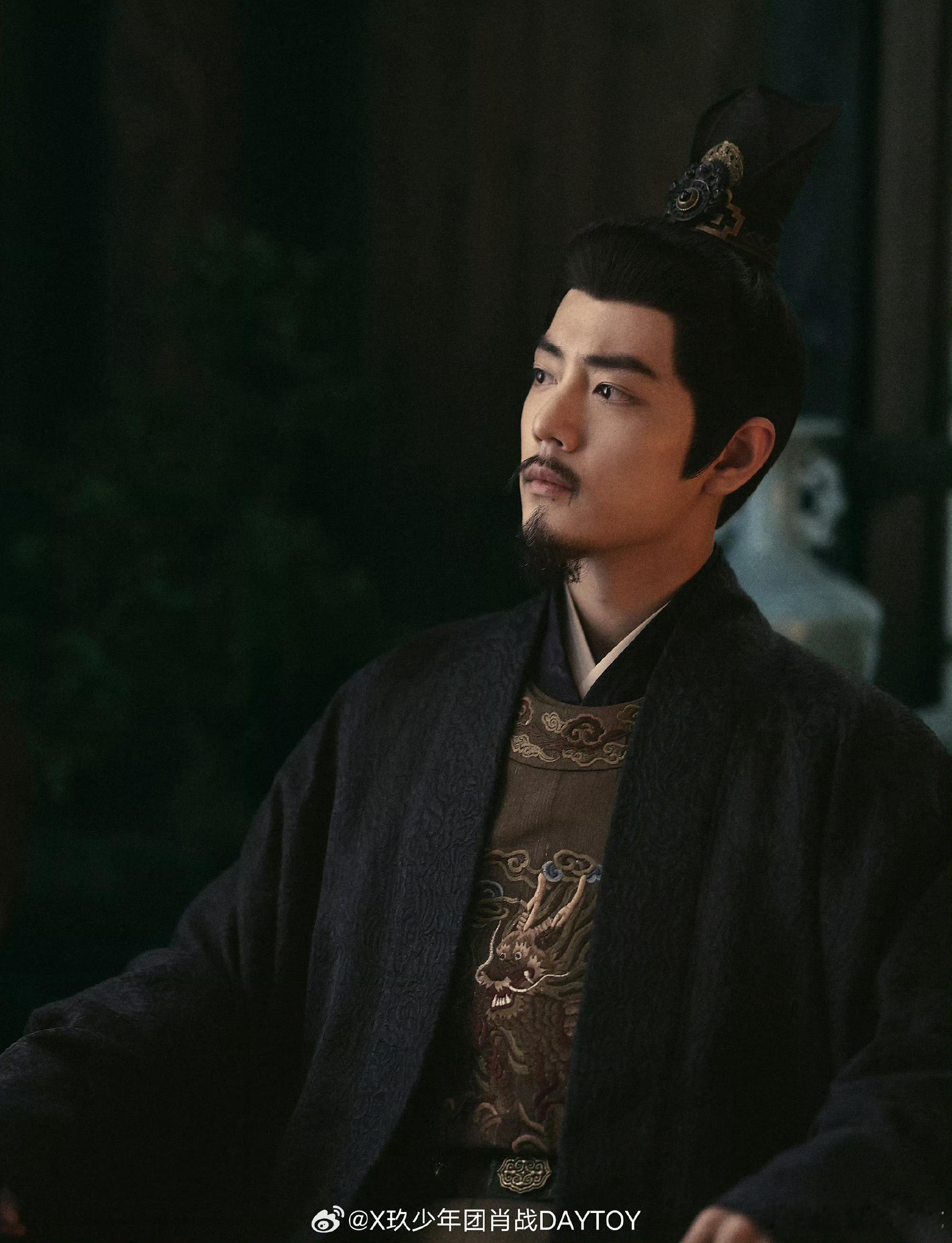 战哥变战叔，肖战拍一部人物传记类的电视剧，从少年演到老年完全没有问题 ​​​