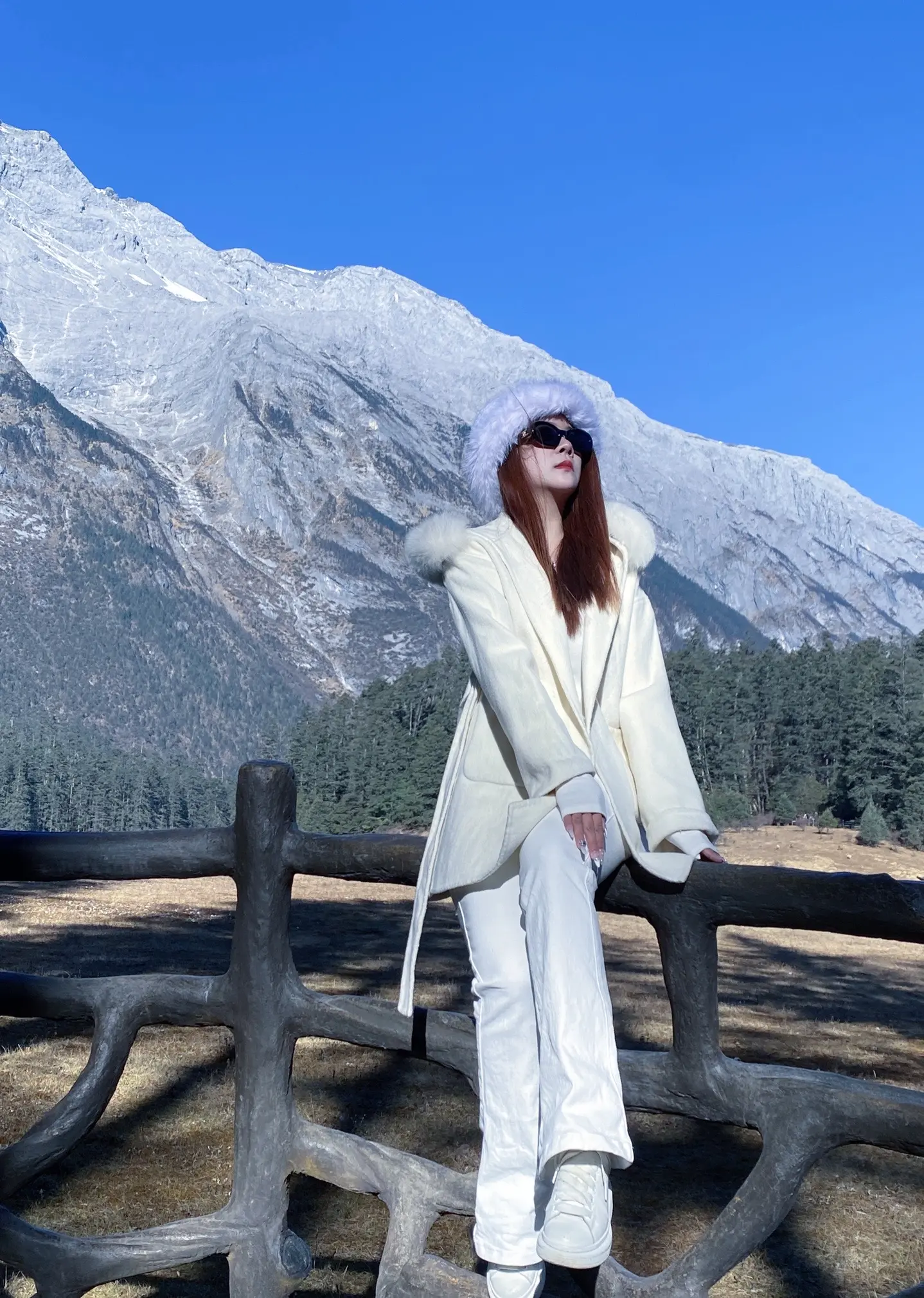 自由是灵魂的氧气 总有人翻山越岭为你而来 人间值得你也值得