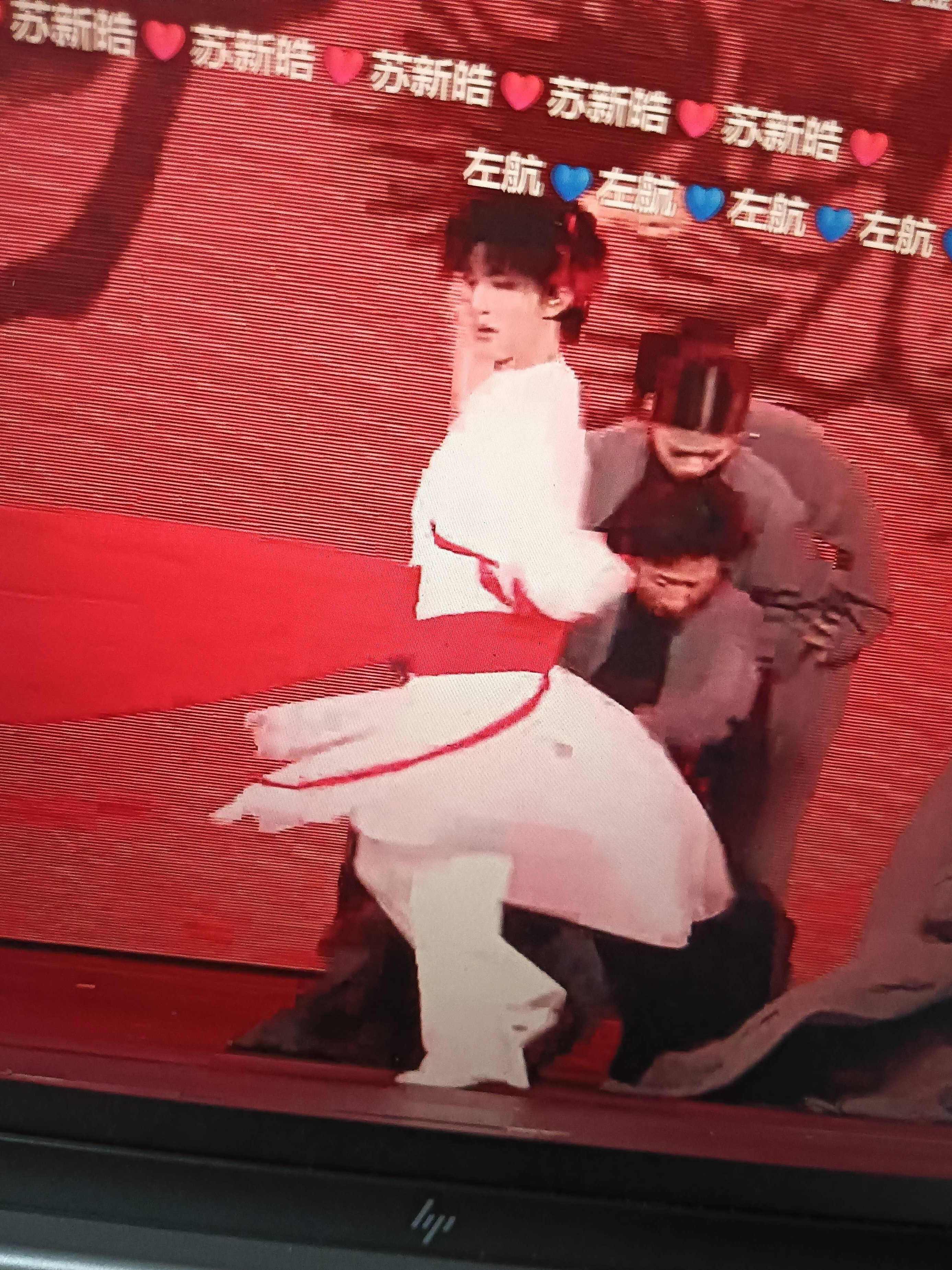 你们别逗我笑了哈哈哈哈哈哈哈哈 