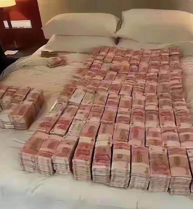 十年前的200万，买对了可能变成几个亿，买错了，十年过去还是那200万。人与人之