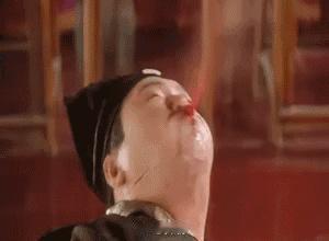 比亚迪这一波吐血大降价，东哥怎么看？
前面写过文章了，新能源汽车大战的关键是什么