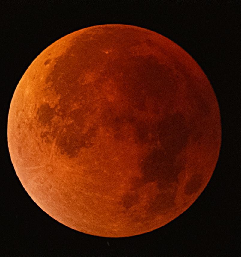 当元宵节遇上月全食，好美！下次元宵月全食要等到2072年