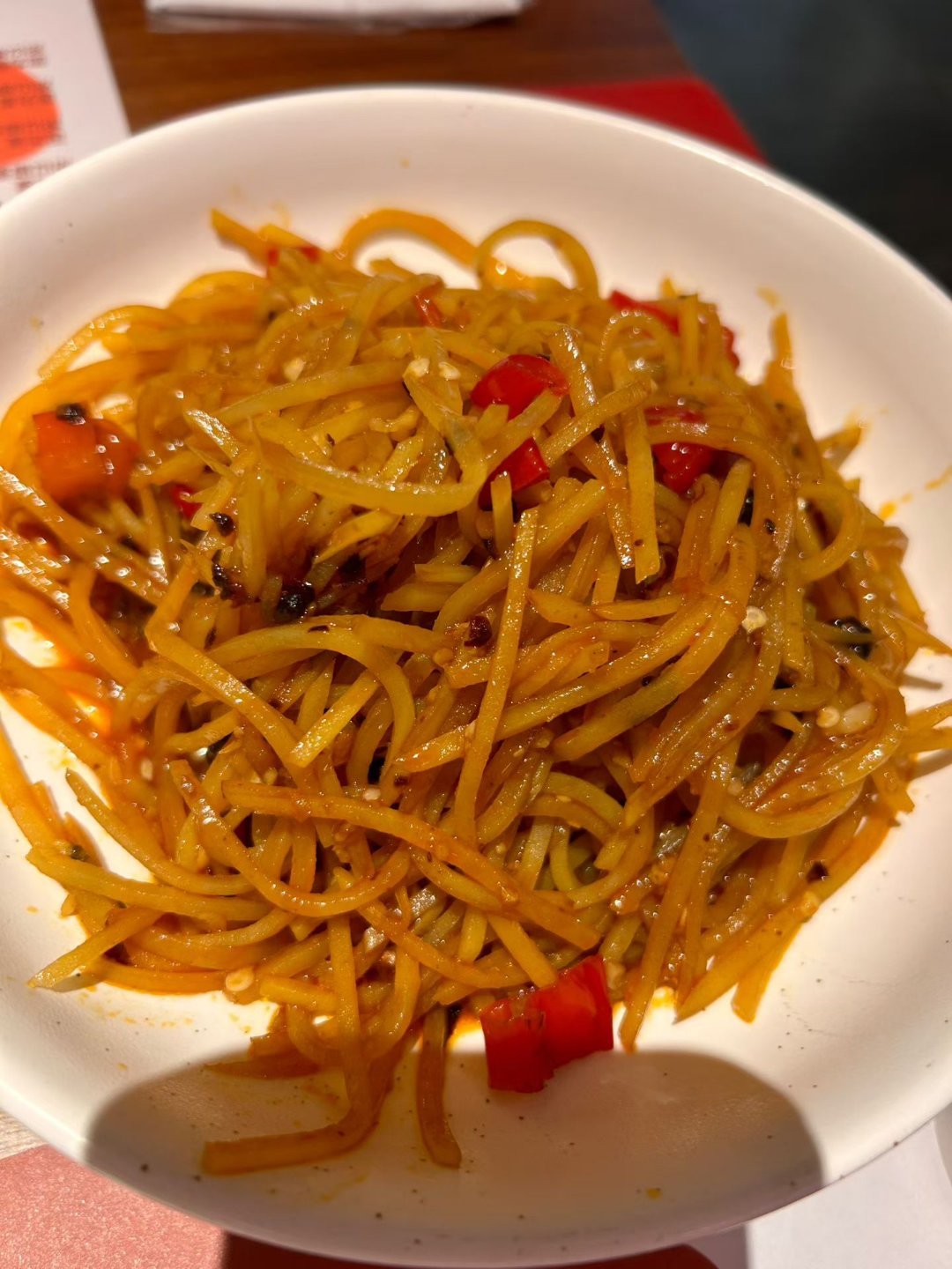 果然是辣的更下饭，昨晚吃了两碗米饭，现在还不饿，感觉早点可以不吃了